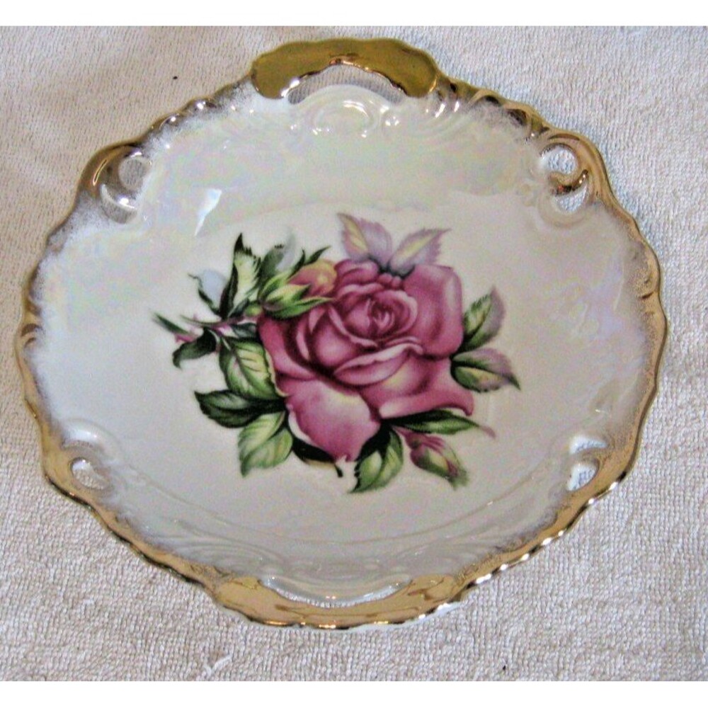 Vintage Gold Trimmed Plate, Rose Flowers. Hand painted By Eubanks. No Chips,